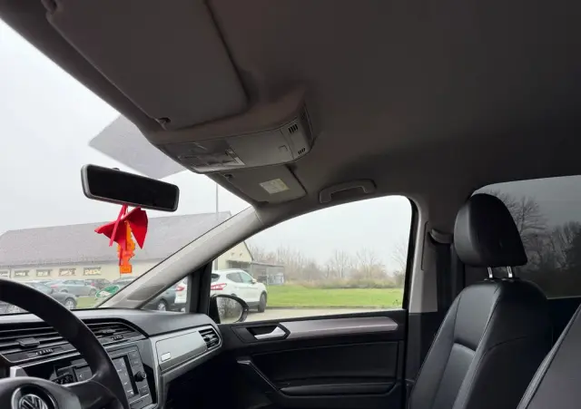 VOLKSWAGEN Touran 2.0 TDI SCR DSG Comfortline