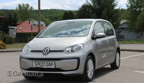 VOLKSWAGEN Up! 