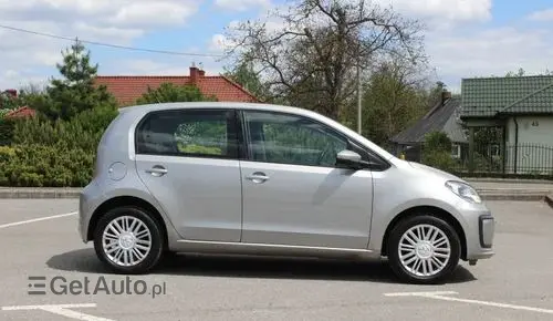 VOLKSWAGEN Up! 