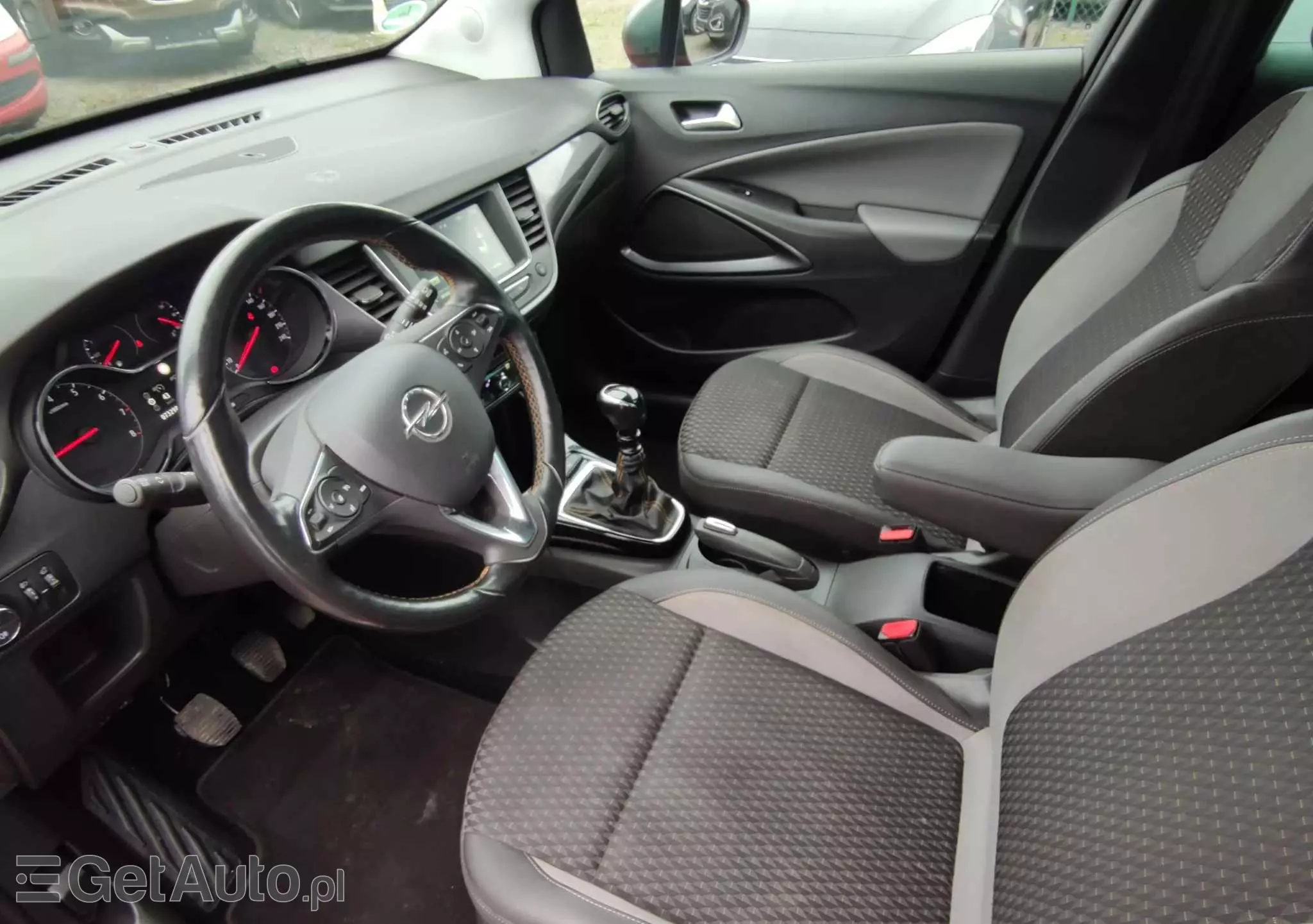 OPEL Crossland X 1.2 T Design Line S&S