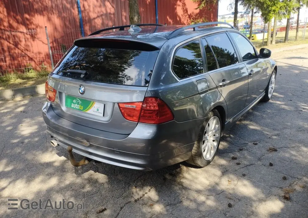 BMW Seria 3 318d DPF Edition Sport