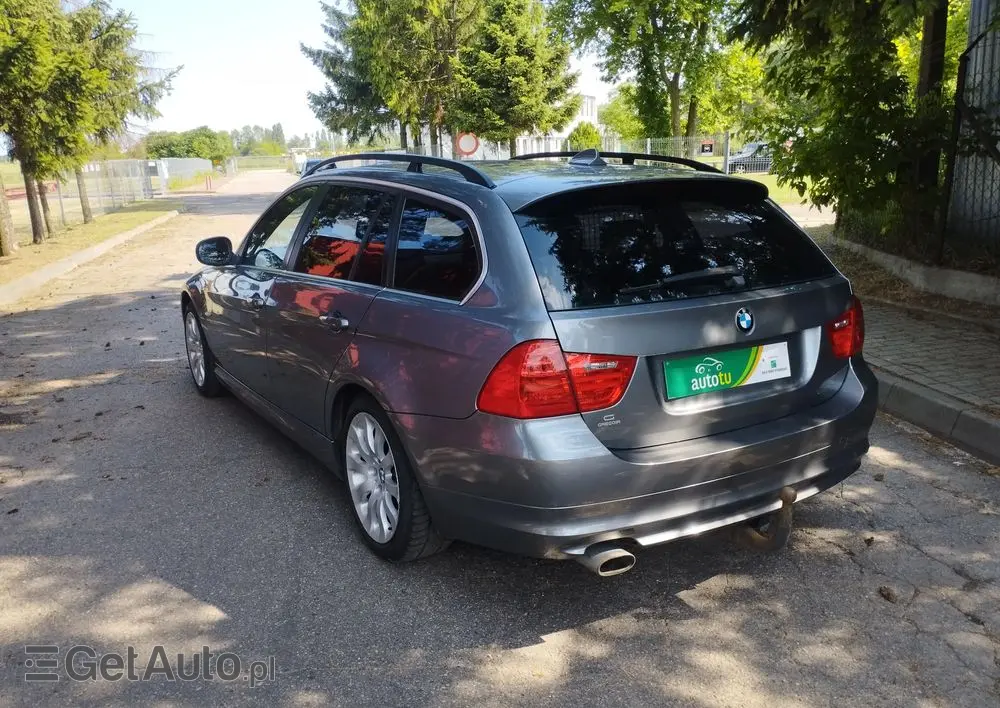 BMW Seria 3 318d DPF Edition Sport