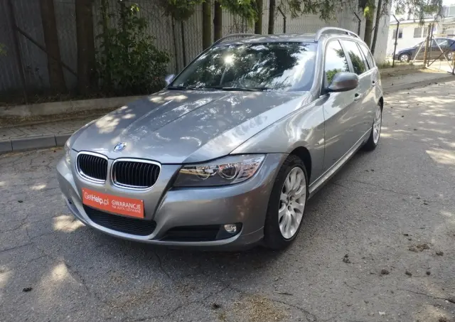 BMW Seria 3 318d DPF Edition Sport