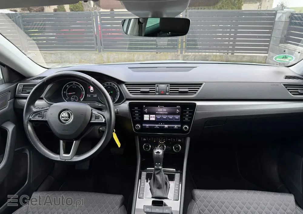 SKODA Superb 2.0 TDI DSG Premium Edition