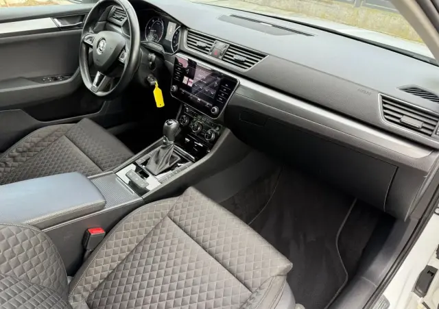 SKODA Superb 2.0 TDI DSG Premium Edition