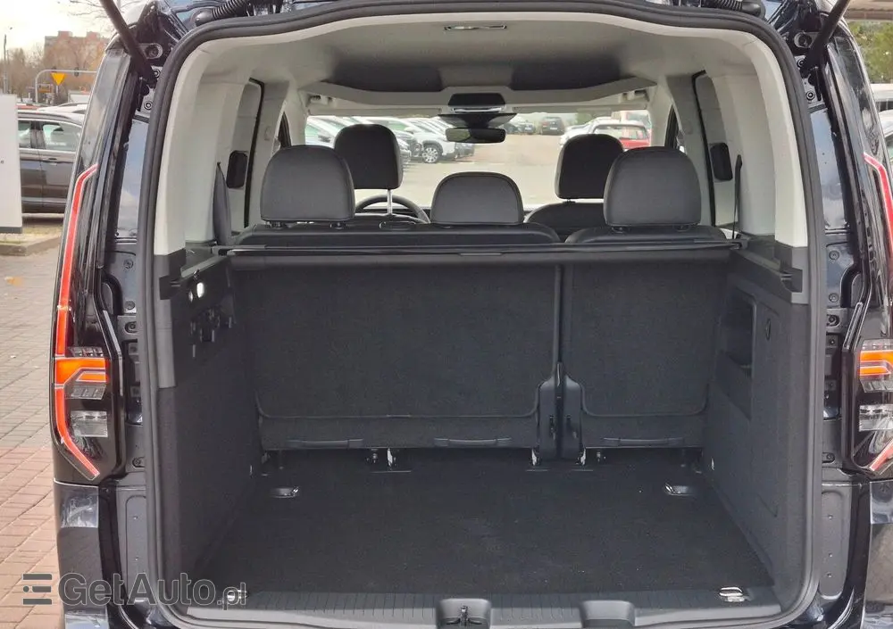 VOLKSWAGEN Caddy 1.5 TSI Style DSG