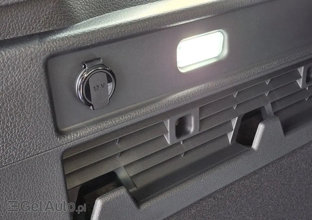 VOLKSWAGEN Caddy 1.5 TSI Style DSG