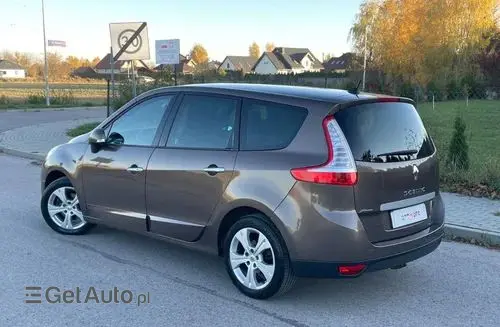 RENAULT Grand Scenic 