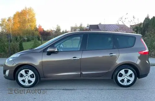 RENAULT Grand Scenic 