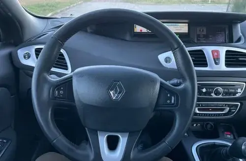 RENAULT Grand Scenic 