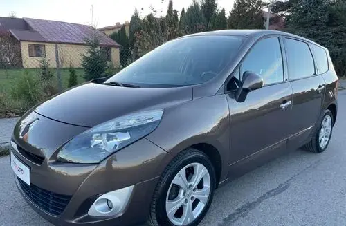 RENAULT Grand Scenic 