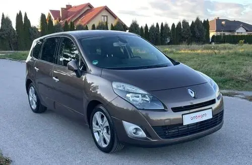 RENAULT Grand Scenic 