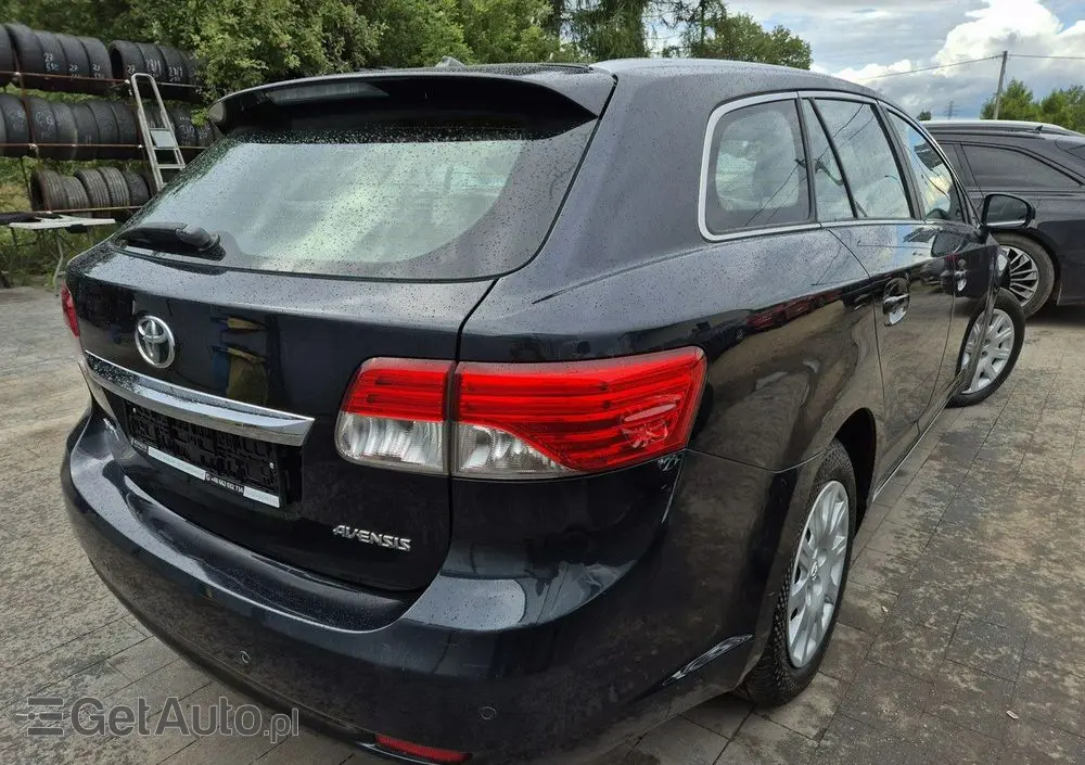 TOYOTA Avensis 