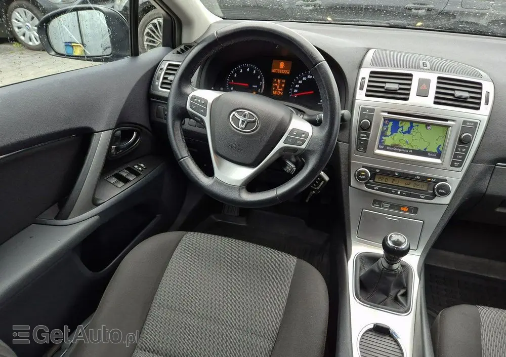 TOYOTA Avensis 