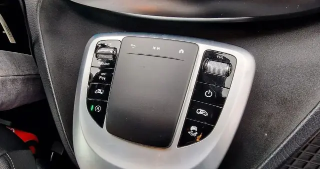 MERCEDES-BENZ Klasa V 250 d 4-Matic 9G-Tronic