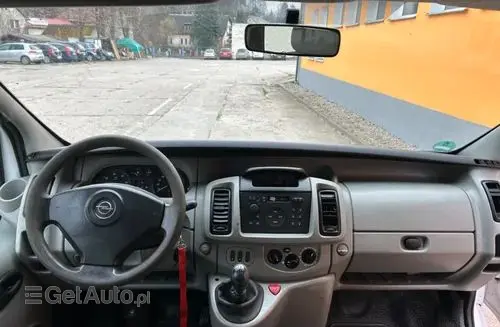 OPEL Vivaro 