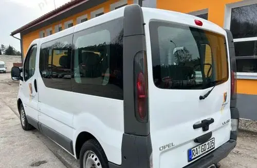 OPEL Vivaro 