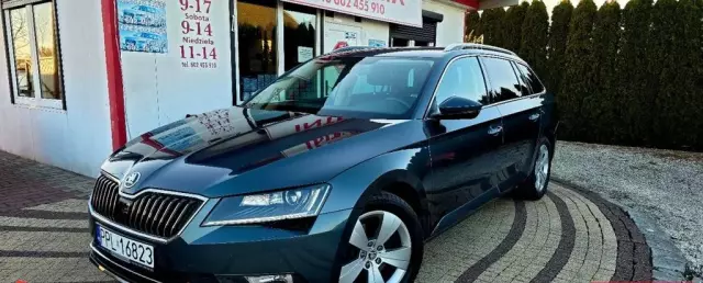 SKODA Superb 