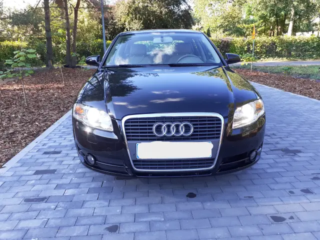 AUDI A4 S line