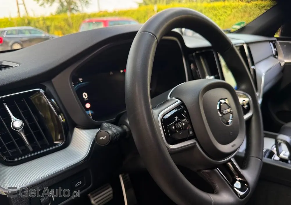 VOLVO XC 60 B4 D Geartronic RDesign