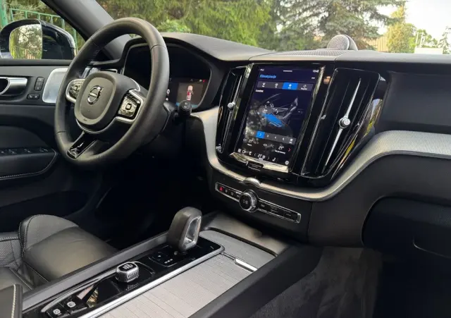VOLVO XC 60 B4 D Geartronic RDesign