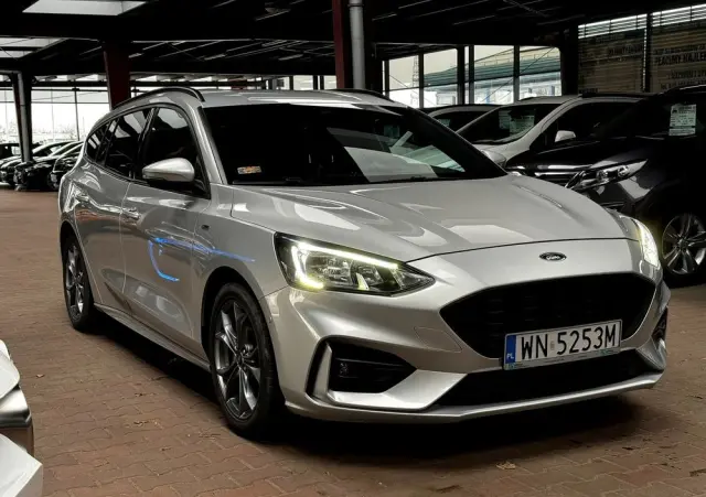 FORD Focus 1.0 EcoBoost ST-Line