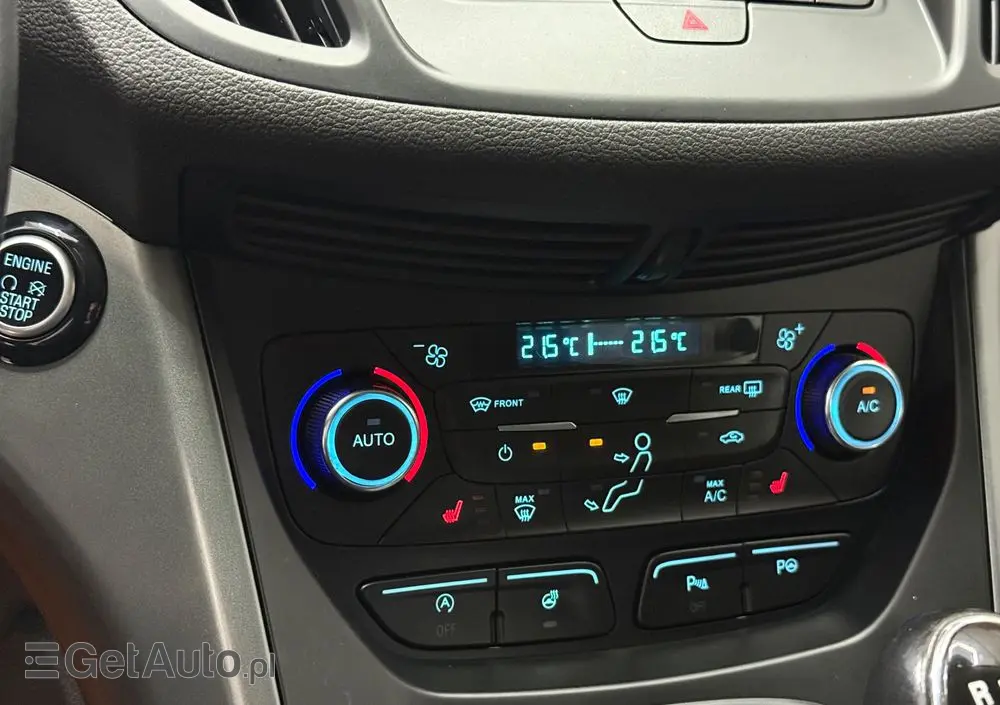 FORD Kuga 1.5 EcoBoost 2x4 Titanium