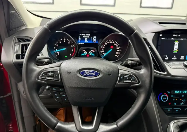 FORD Kuga 1.5 EcoBoost 2x4 Titanium