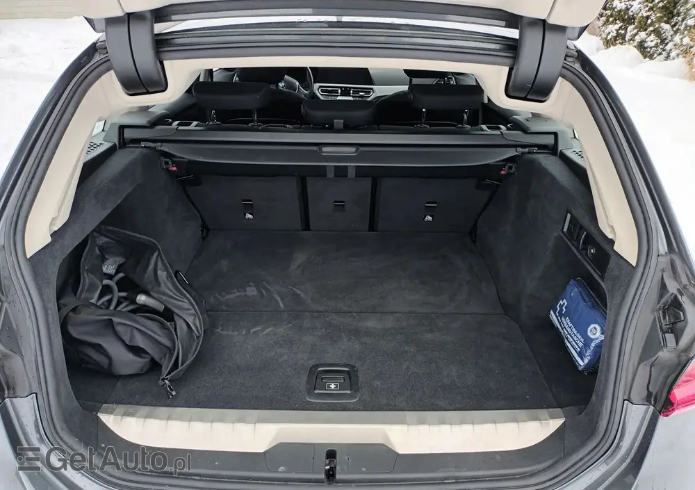 BMW Seria 3 330e xDrive