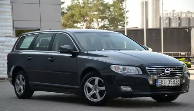 VOLVO V70 