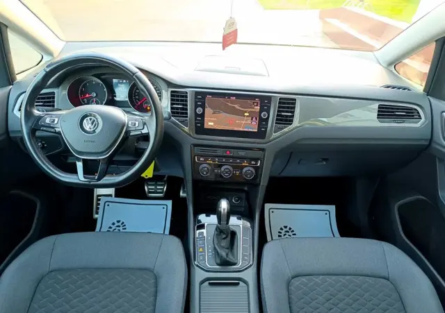 VOLKSWAGEN Golf Sportsvan 1.5 TSI ACT DSG Highline
