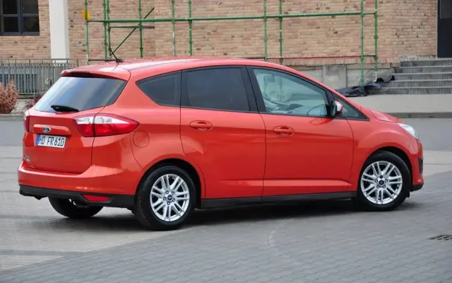 FORD C-MAX 1.6 TDCi Titanium
