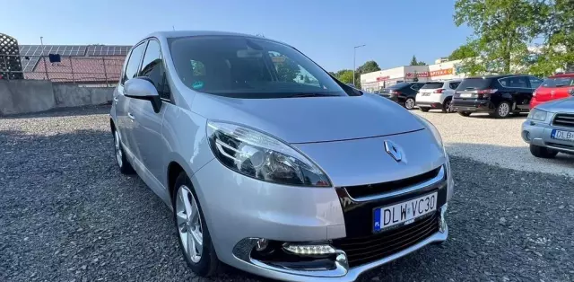 RENAULT Scenic 