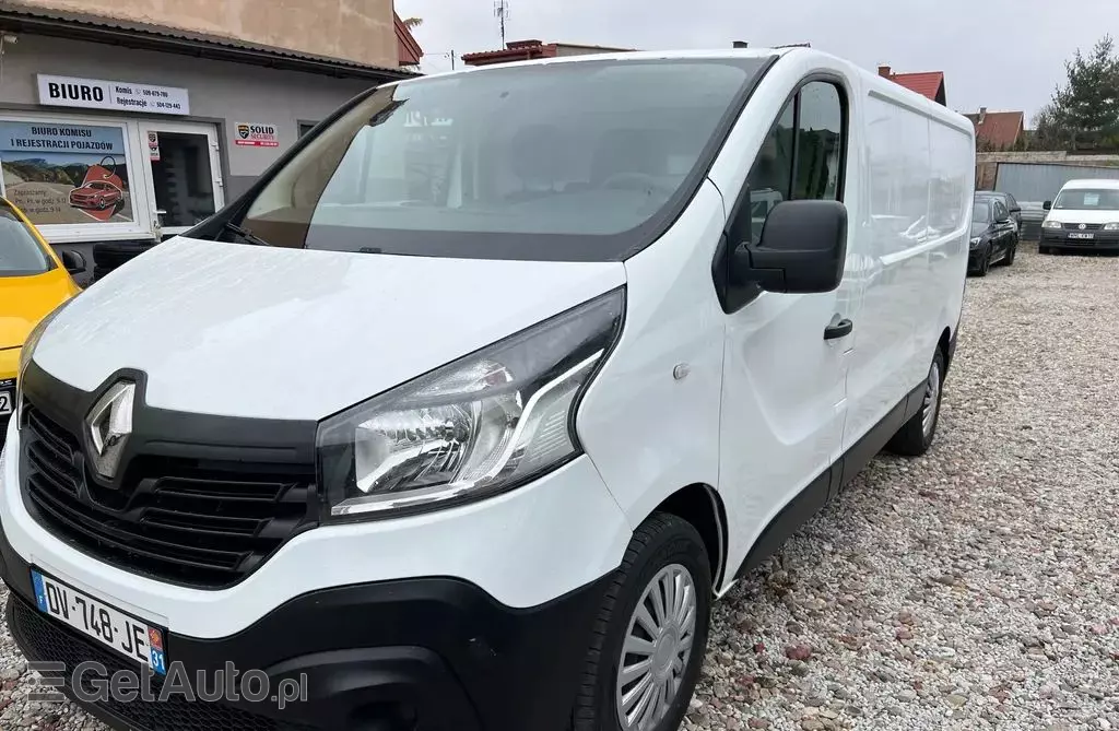 RENAULT Trafic 