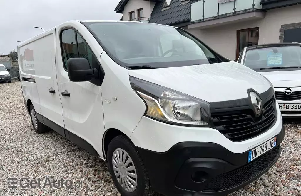 RENAULT Trafic 