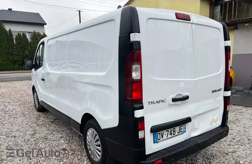 RENAULT Trafic 