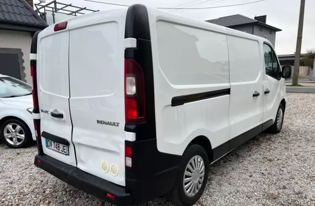 RENAULT Trafic 