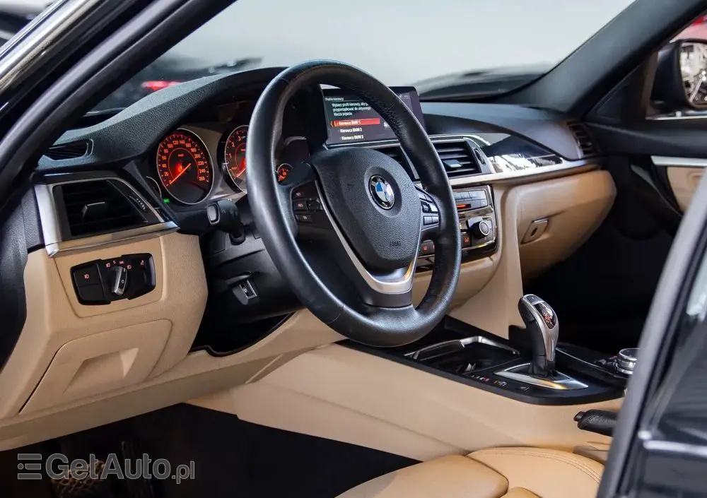 BMW Seria 3 330i GPF xDrive