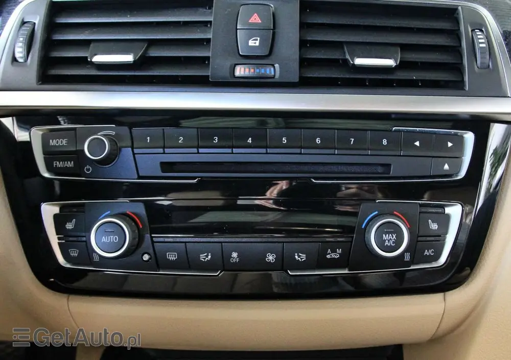 BMW Seria 3 330i GPF xDrive