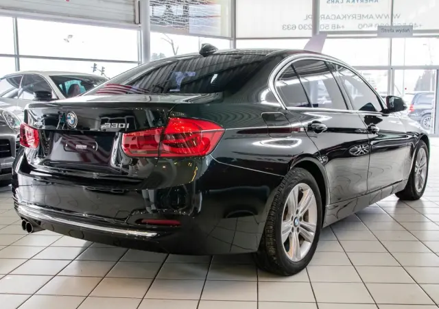 BMW Seria 3 330i GPF xDrive