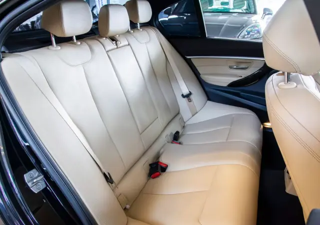 BMW Seria 3 330i GPF xDrive