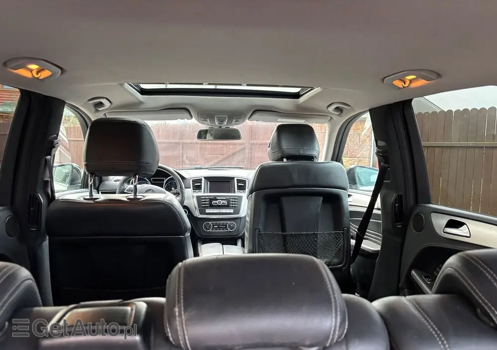 MERCEDES-BENZ ML 350 BlueTEC 4MATIC 7G-TRONIC Edition 1