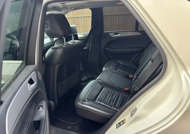 MERCEDES-BENZ ML 350 BlueTEC 4MATIC 7G-TRONIC Edition 1