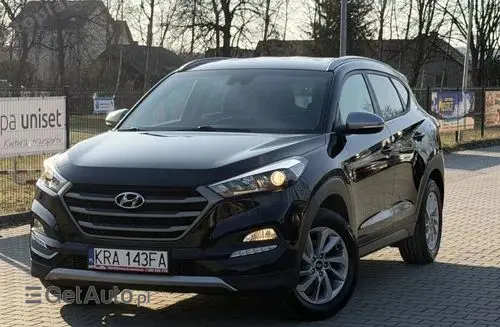 HYUNDAI Tucson 