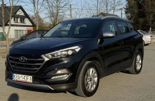 HYUNDAI Tucson 