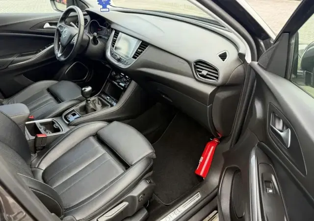 OPEL Grandland X 1.2 Start/Stop Business INNOVATION