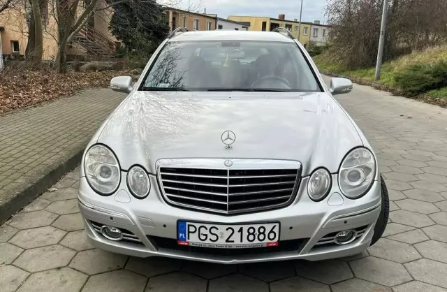 MERCEDES-BENZ Klasa E 