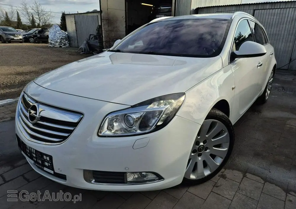 OPEL Insignia 