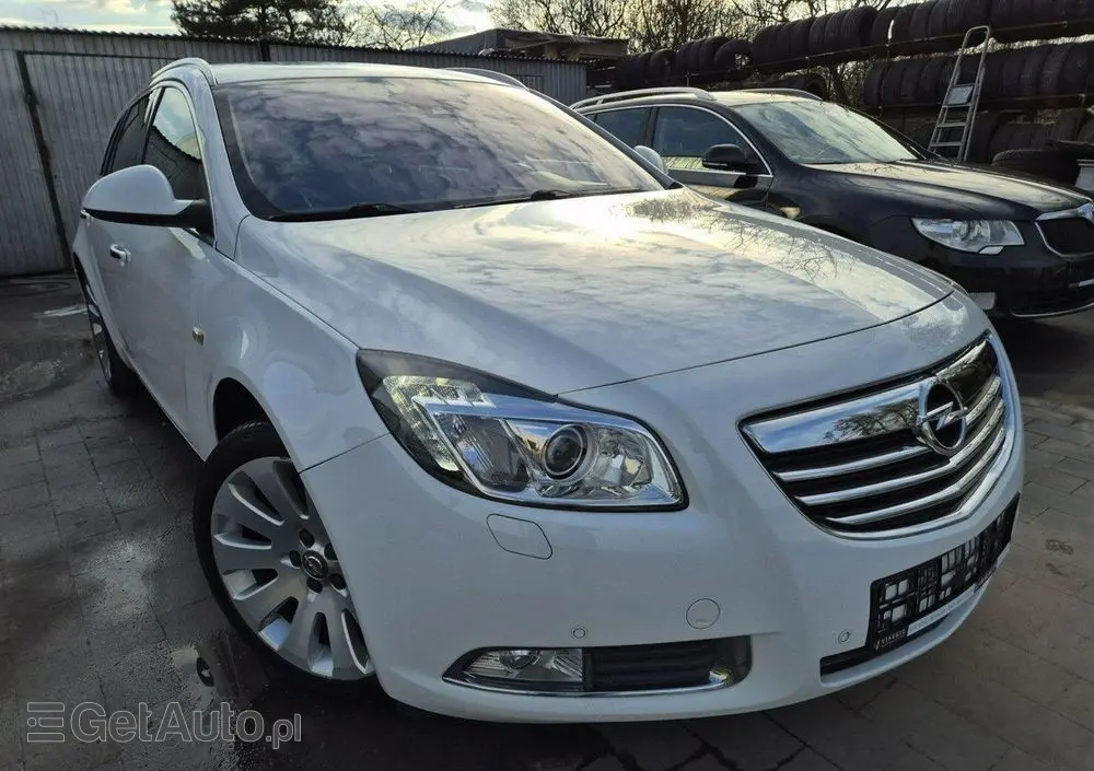 OPEL Insignia 
