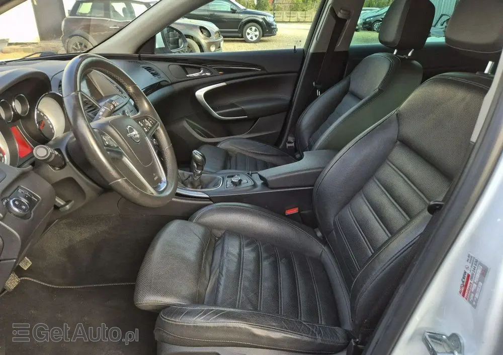 OPEL Insignia 